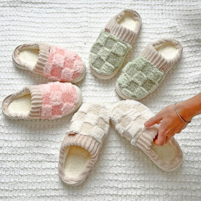 Hominty Fluffy Slippers