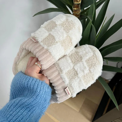 Hominty Fluffy Slippers